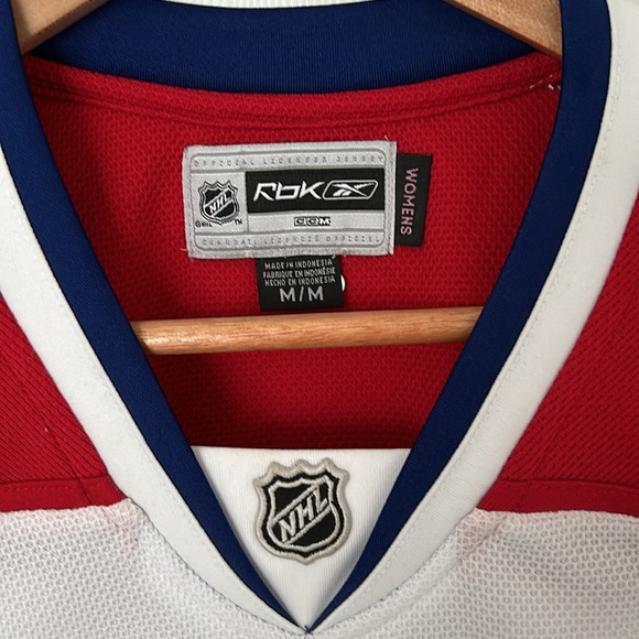 Official Canadiens sweater - Picture 3 of 3